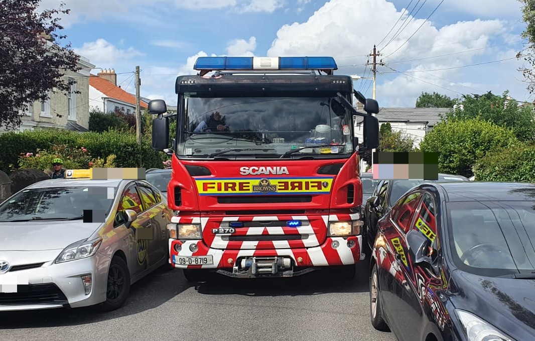 DubFireBrigade's tweet photo. Sunday can be the worst day for traffic.....parking

Our fire engines from Dun Laoghaire &amp; Dolphins Barn were stuck due to poor parking near the 40 foot today.

🅿? Always leave space for emergency vehicles

🚒🚑 You never know when help is needed https://t.co/lcHUhlqkuG