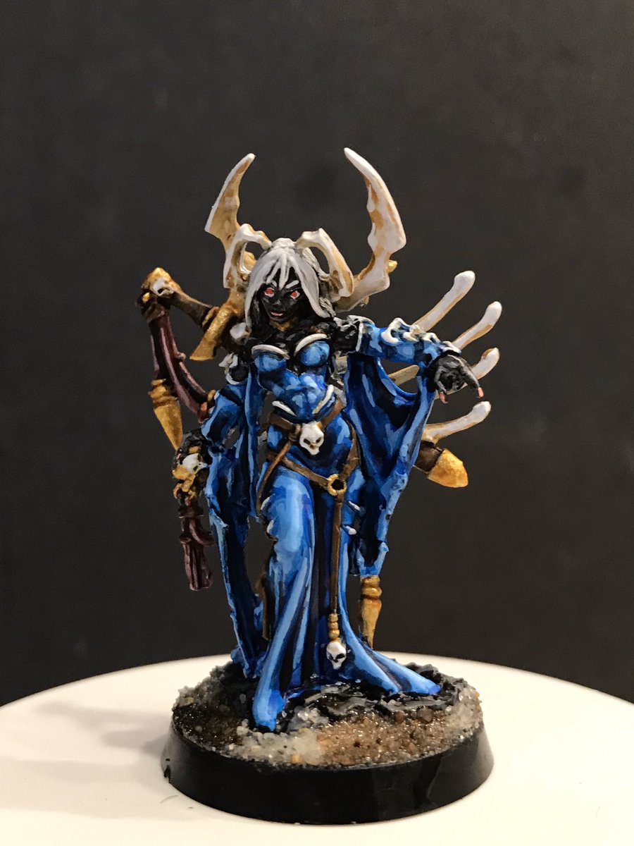 BgMiniatures's tweet photo. Drow Ambassador to the Court of the United Kingdom of Ahlissa...Necromancer Blade-Mistress...very dangerous! https://t.co/tpEJryM7ma