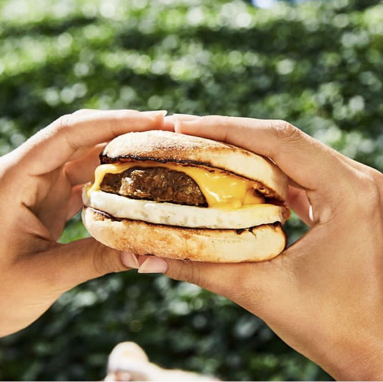 dunkindonuts's tweet photo. Plant-based deliciousness. Comment with 🌱 if you’ve tried it! #beyondsausagesandwich https://t.co/iFdddkqc1c