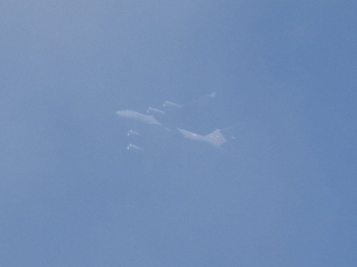 EHEH_Spotter's tweet photo. United States Air Force Boeing C17A Globemaster III (96-0006, #AE07F0) as U.S. Air Mobility Command flight #RCH331  FL320 @ EHEH

#potn #milair #avgeek #planespotter #USAirforce https://t.co/mDewMVC0Oq