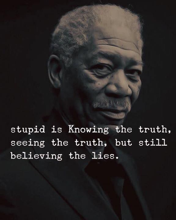 ReemsQuotes's tweet photo. الغباء هو أن تعرف الحقيقة، وترى الحقيقة، ولكنك تستمر بتصديق الأكاذيب. https://t.co/ddxmS1IAmz