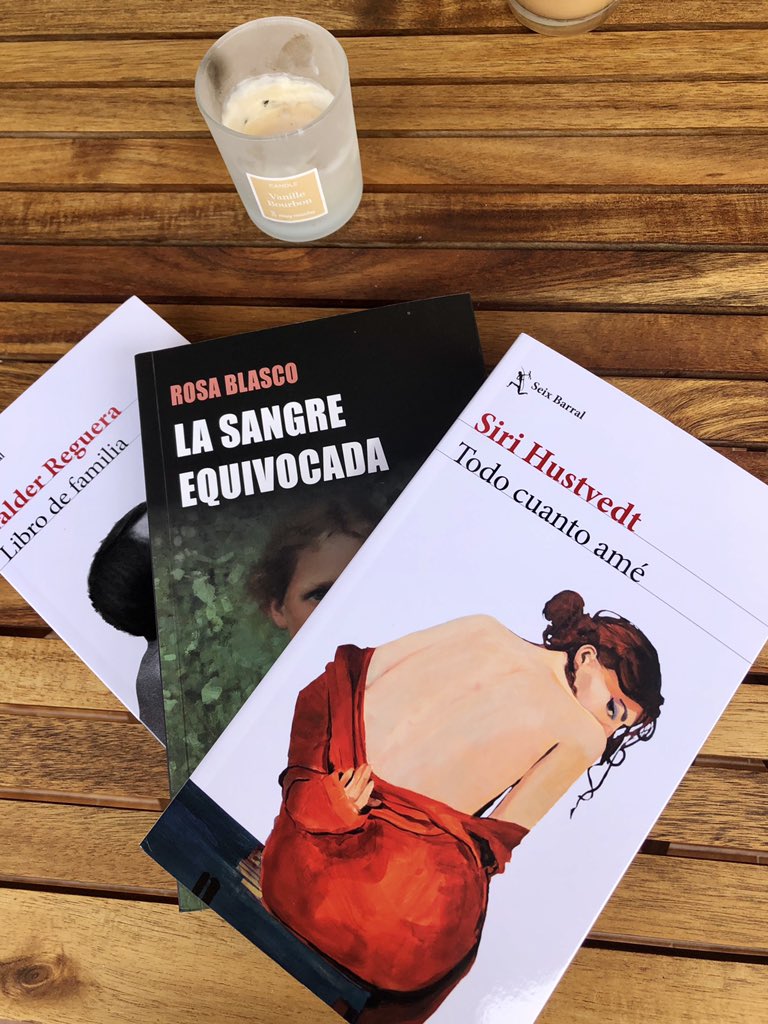 Anabelbeltrg's tweet photo. Fue estupendo ganar el concurso #coronalibrus de Ribera Baja, pero el regalo ha sido descubrir tres libros fantásticos con un sorprendente nexo común: la familia (típica y atípica), las raíces y los afectos.
Un descubrimiento total @GalderReguera 🤩 https://t.co/fv7NxH8ob6