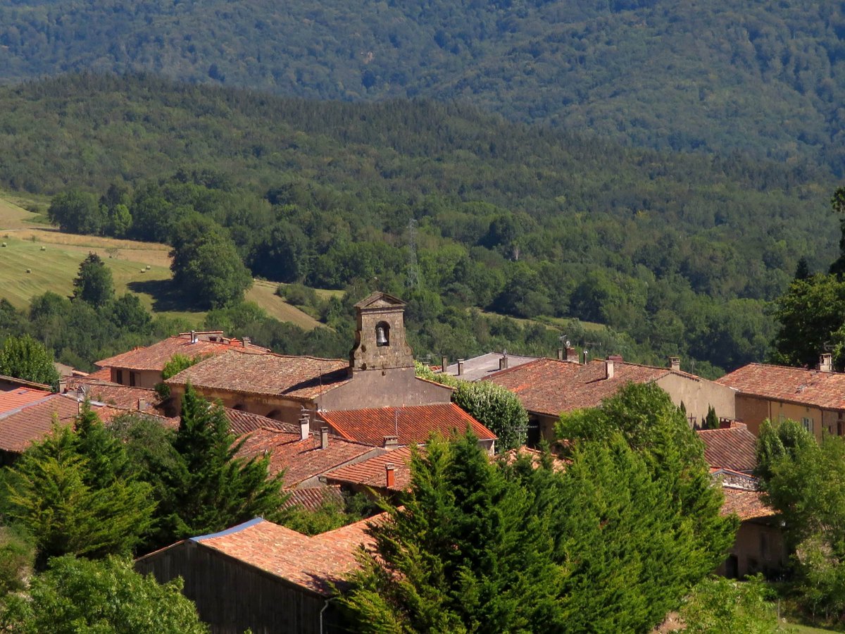 😯 Il ne faut pas le dire trop fort mais il y a de beaux coins en Ariège #roquefixade #ariege #ariegepyrenees