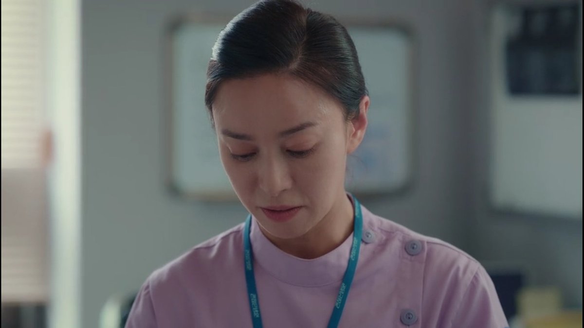 There’s seriously something off with Nurse Park. She got the papercut on e9 and her expression isn’t something a professional caregiver would make. She looked like she’s just putting up a façade & she’s about to lose it any second. Her eyebrow kept twitching.  #itsokaytonotbeokay