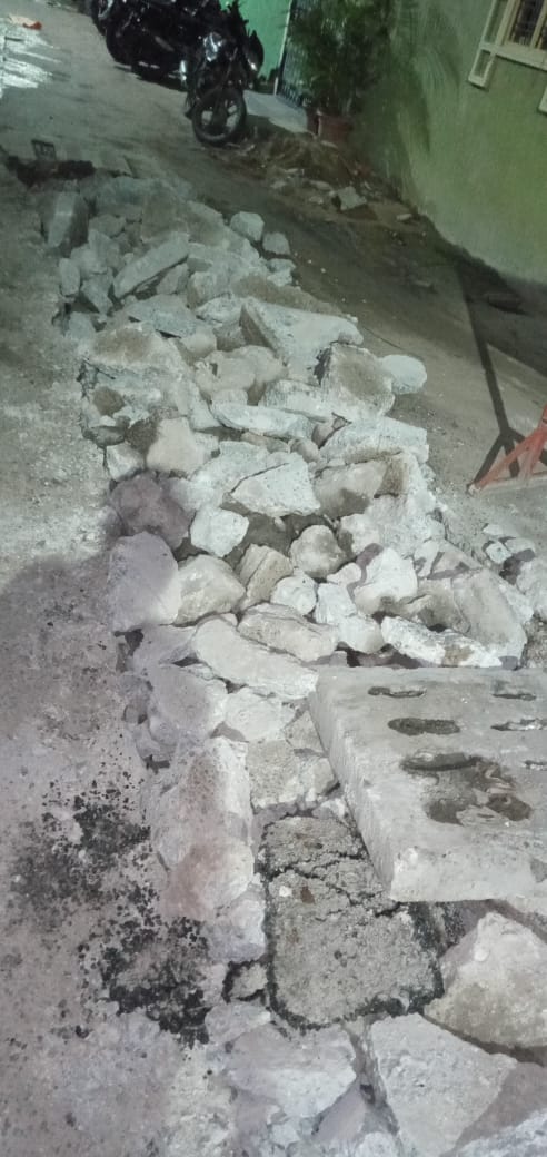 Teja_khairtabad's tweet photo. Making work under the supervision of my cadre as I am out of station doing continous follow up  .Development work at my area. rain water storm line works 
And cc road work in 4 lanes of rajnagar khairthabad  worth rs 27 lakhs
Thank u
@DNRTRS 
@pvijayareddy1 
@RaoKavitha
@KTRTRS https://t.co/cvhGG7cuu0