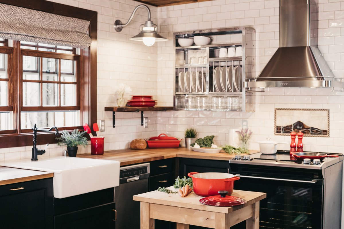 TeamFarrell's tweet image. What does the ideal kitchen look like to you? #TeamFarrell