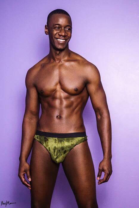 NaaktDesignss's tweet photo. My first brand underwear shoot 

Model| Adasa 
Photographer| Nay Marie photographer 

#getnaakt #underwear #underwearfetish #gogoboy #handmadeunderwear #naaktdesigns #gaydesigner #gaymodel #eroticwear #manthong #underwearmodel #maleentertainer #malestripper#gogodancer #gogonyc https://t.co/9dTEMSEv2o