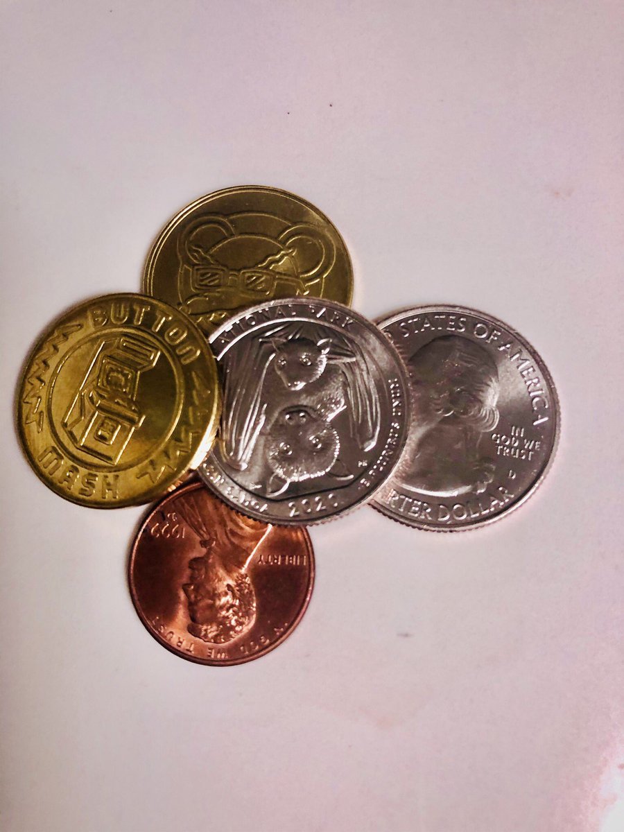Josueing's tweet image. Miss arcades.. #buttonmash #batsandrats #2020quarters