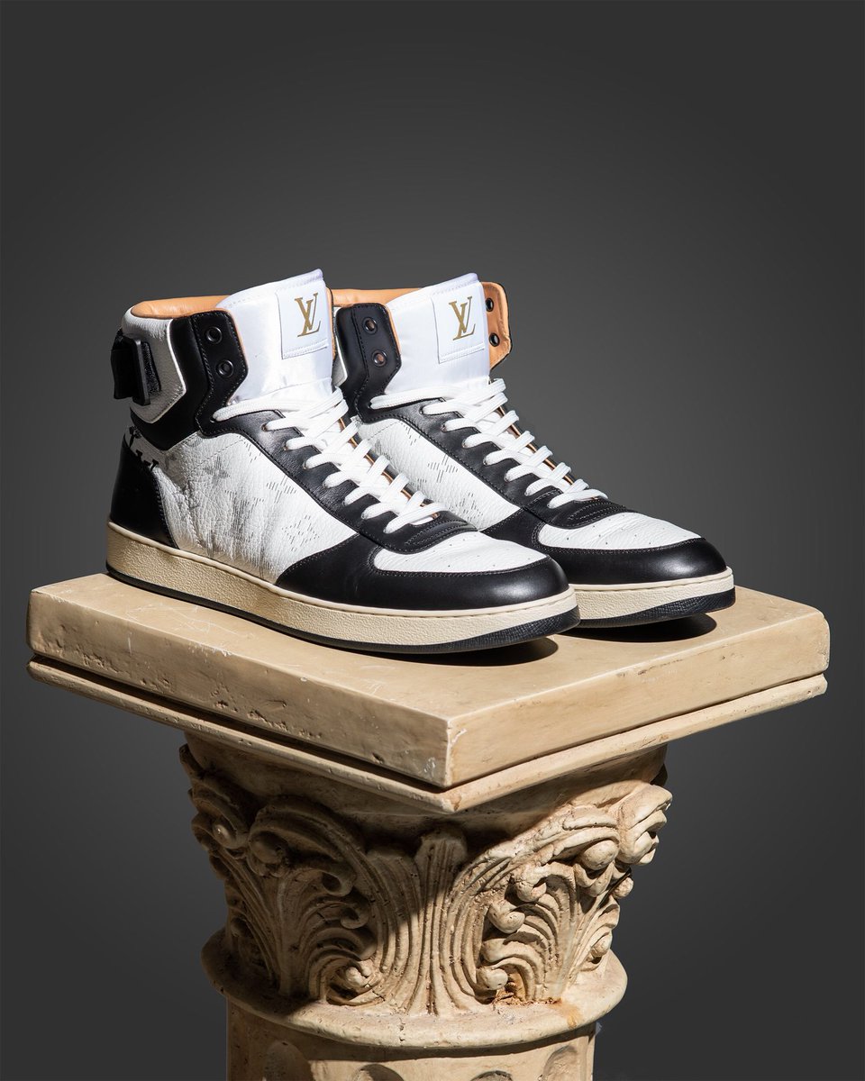 SickickMusic's tweet photo. "Sick Kick" of the week || LOUIS VUITTON: RIVOLI SNEAKER BOOT 😷👞 #fashion #sickicks #style https://t.co/DsfQiI2Isx