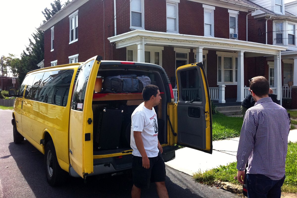 punk_vans's tweet image. From @remissionhardcore from Chile “ Our first U.S. Tour in 2011. This yellow van was borrowed from @reactrecords and used by many Baltimore/PA area bands like Mindset, Praise and Sacred Love. It was Remission&apos;s first tour ever and a wonderful time.”
#remissionhc #reactrecords