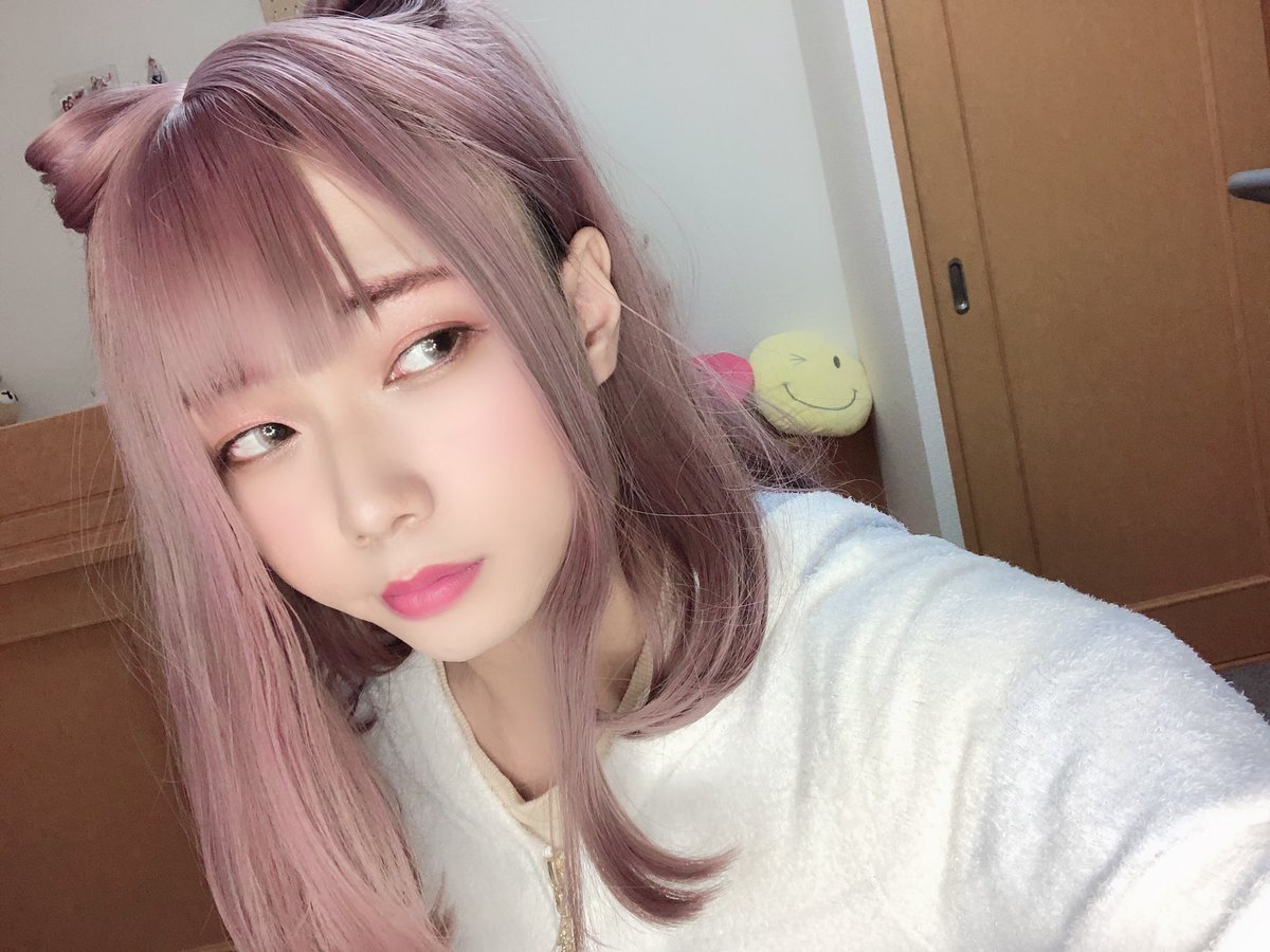 花丸比奈 髪型と服装のおかげで 可愛く見えるマジック