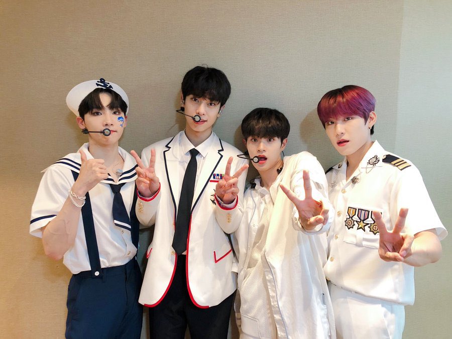 parkwoojin_th's tweet photo. [TRANS] ขอบคุณสำหรับ 3 สัปดาห์ที่ผ่านมา #AB6IX พวกคุณทำงานกันหนักมาก เป็นช่วงที่น่าอัศจรรย์มากที่จะไม่มีวันลืม มีหลายบทเรียนที่สอนพวกเราและทำให้เราเติบโตขึ้นครับ 💚

©️ INTL_AB6IX
#RedUpForAB6IX 
#PARKWOOJIN #박우진 #พัคอูจิน https://t.co/ou9BhoC7L7