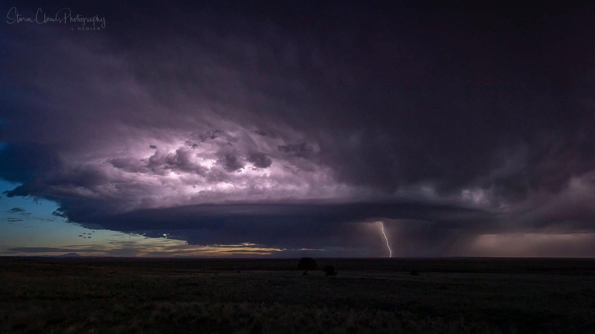 lhedien's tweet photo. #Supercell #lightning May 16 near #Timpas #Colorado. #severeweather #stormchaser #cloudscape #weatherphotography #naturephotography #landscapephotography #nikon #stormhour #weather #natgeo #purple #storm #meteorology #yourshotphotography https://t.co/AkVkxp2UEY