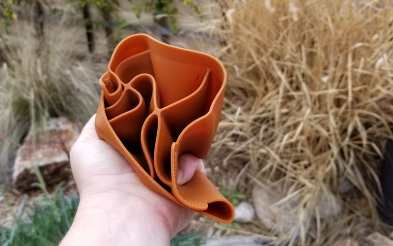 GardenJunkie1's tweet photo. Crush-proof, dishwasher safe, and seemingly indestructible, I tried out silicone seed starting trays. See what we thought! Sili-Seedlings Seed Starting Tray: Product Review https://t.co/857fqAiEcj #gpreview #siliseedlings #seedstarting #bpafree #silicone #indoorgardening https://t.co/wDuYuLb97R