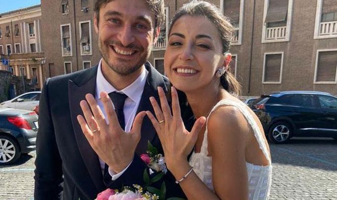 Il_Centro's tweet photo. #Abruzzo #19luglio #domenica #laquila #Noci #Avezzano #Noci #matrimonio #Teatrodeimarsi #AntonellaLiuzzi
#LinoGuanciale si è sposato, il sì a Roma con il brindisi a #piazzaNavona
https://t.co/zH9sT8kA8d https://t.co/yR2N36pfNp