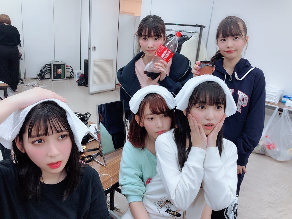 1214__99's tweet photo. 올마네 나코 튓터 보는데 🥺 https://t.co/9aABZao6LQ