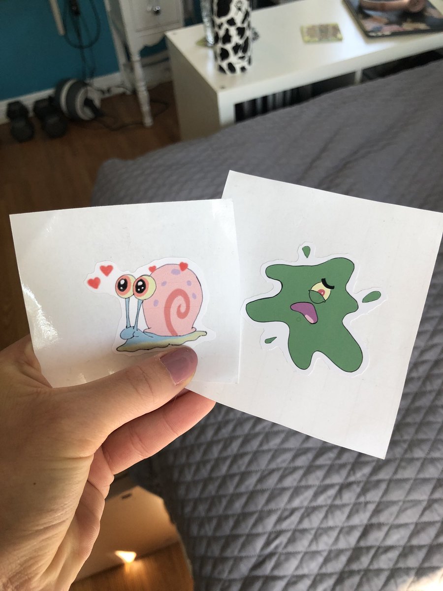 Kassi_erika's tweet photo. Go support my best friend!!! Look at some of the things she has made me, she’s so talented! 

https://t.co/aR3nx0Uwtr https://t.co/4NaHJbPHYA