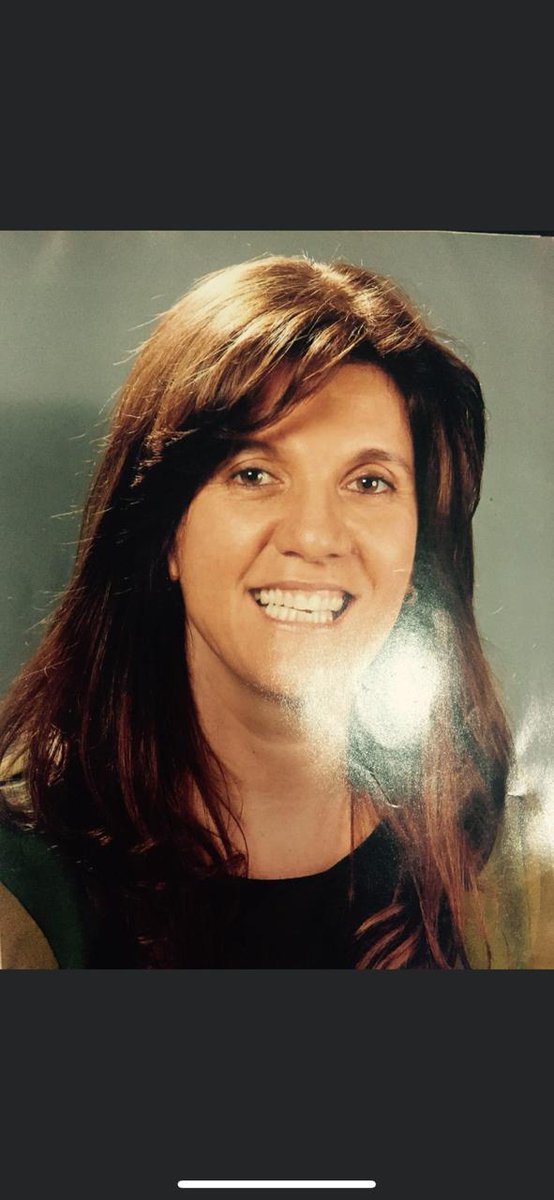 joao_arruda's tweet photo. Triste dia! Morreu a minha amiga Iracelis da Fonseca Borghi, 😥 ex-prefeita de Urai. Foi vitima de covid. Exemplo de lealdade e caráter, me apoiou em todas as eleições que disputei.  Vamos sentir muita falta da sua alegria e entusiasmo.  Abraços no Dr. OSNI! Meus sentimentos. https://t.co/RyX57nSCgh