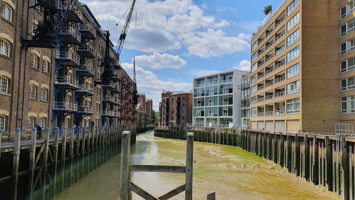 I better hurry up this thread if I'm ever going to get to Hackney...so...on through Shad Thames. I pass the little alley called “Maggie Blake’s Cause” named after Maggie who fought to ensure public access to the river front. http://footprintsoflondon.com/2014/09/bleeding-london-maggie-blakes-cause/