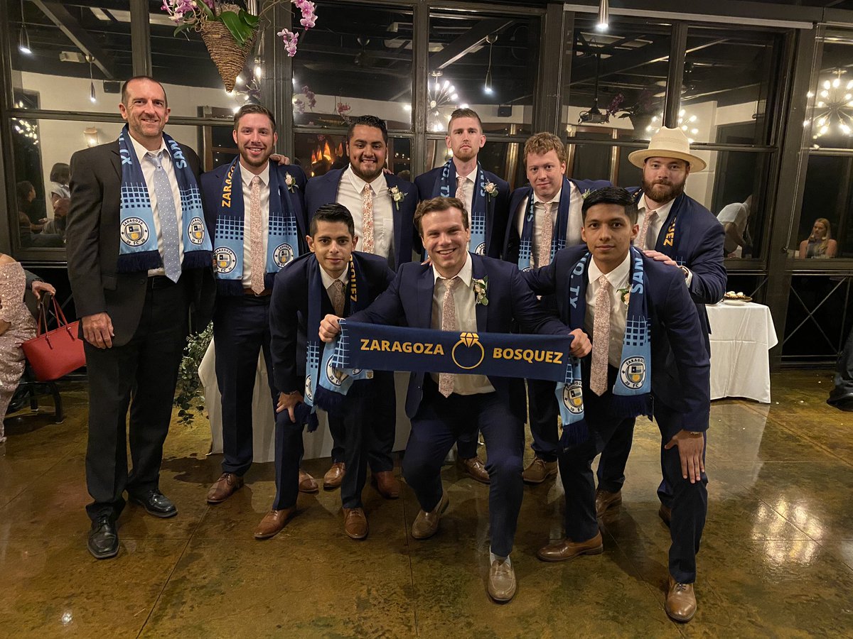 JavierZaragoza3's tweet photo. I married the love of my life yesterday along side some of the best friends I could ask for https://t.co/AbcOZWVbvr