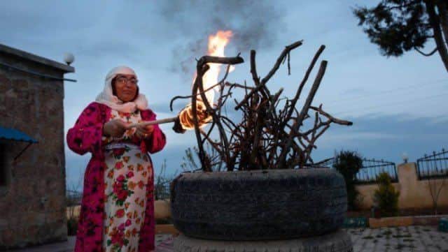 selimtemo's tweet image. Newroza me ya duyem e. 

Pîroz be!

#ŞoreşaRojava