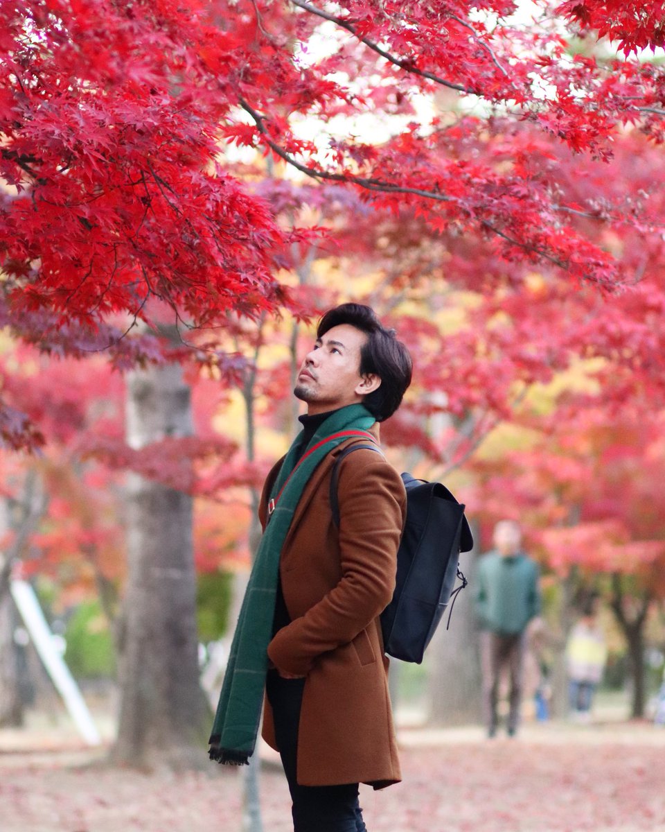 callmefye's tweet photo. Kalau nak jalan ke Korea blh join tour saya ya 😊 Follow IG IWant2Go2Korea kay guys. Blh bayar ansuran. Pakej ada personal photographer PERCUMA. 🥰 https://t.co/zbBkAqZZGJ