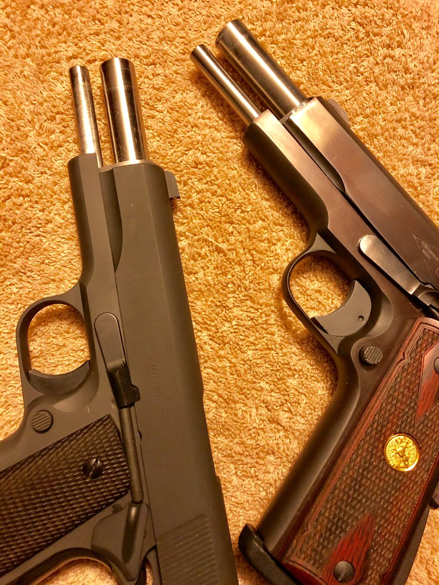 AntiqueTime's tweet photo. Wish I had time to hit the #SundayRangeDay . I would like to shoot my Springfield Mil-Spec 1911 and test fire my #FederalOrdnance custom #45ACP 1911 with its new extractor. To much to do today. #2A @BieBie_Ying @slang369 @SteveScobee @JayJBall @xxstate @R6Tac  #2ADefenders 🇺🇸🇺🇸🇺🇸 https://t.co/RRH7NB7VZa