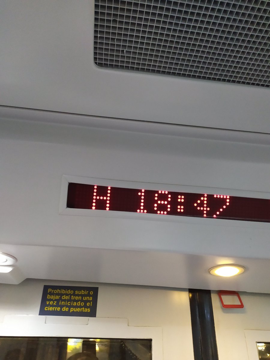 SofDeloris's tweet photo. Mi tren deberia haber llegado a las 18:00. @Renfe  pondré mi reclamación en la web para que me devolvais el billete. Pésimo servicio. https://t.co/tQBP9qBi8r