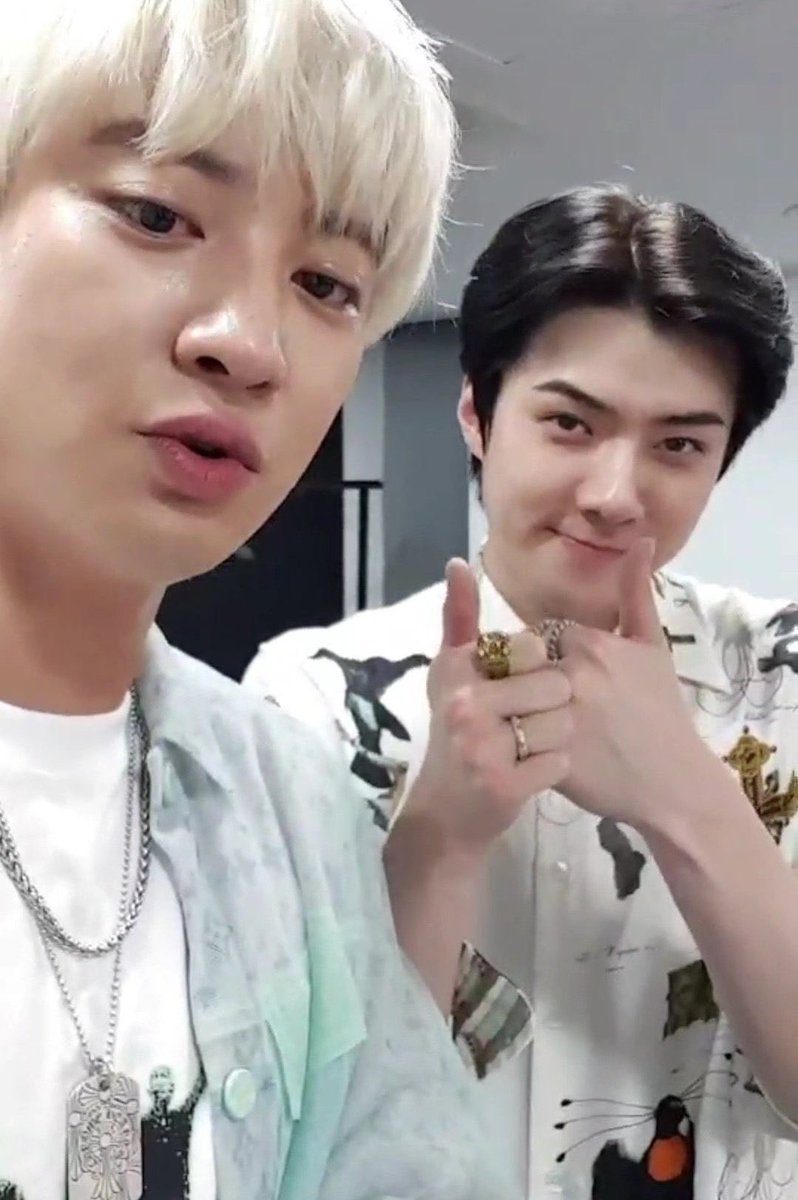xunqisbbh's tweet photo. Thank you for today boys! Really had so much fun especially with the balloon game &amp; your performance. Hoping to see it again next time!😉 good night loves! 😘❤️

#EXO #엑소 #세훈 #SEHUN #찬열 #CHANYEOL #세훈_찬열 #EXO_SC #1BillionViews #EXOSCSummerParadise https://t.co/TXlzmxLS90