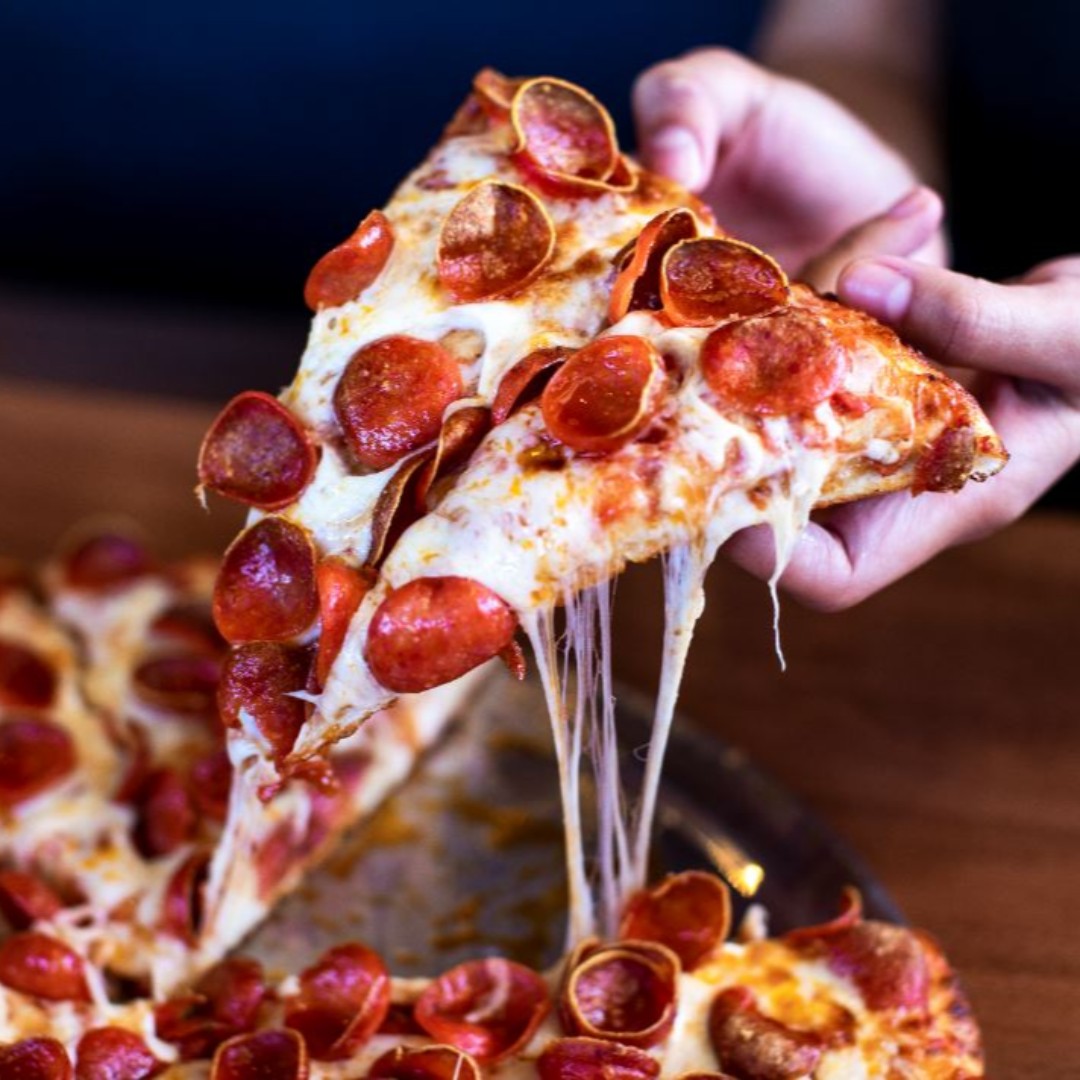 MountainMikes's tweet photo. The best way to eat pizza - A slice in each hand. 🍕🖐🍕👍️
#mountainmikespizza #pizza #pepperoni #pepperonipizza #pepperoniday #extrapepperoni #dailypizza #pizzaparty #pizzeria #bringmepizza #freshpizza #pizzatime #sliceofheaven #food #eatpizza #pizzapics #pizzatweets https://t.co/CHMQ4qgzfq