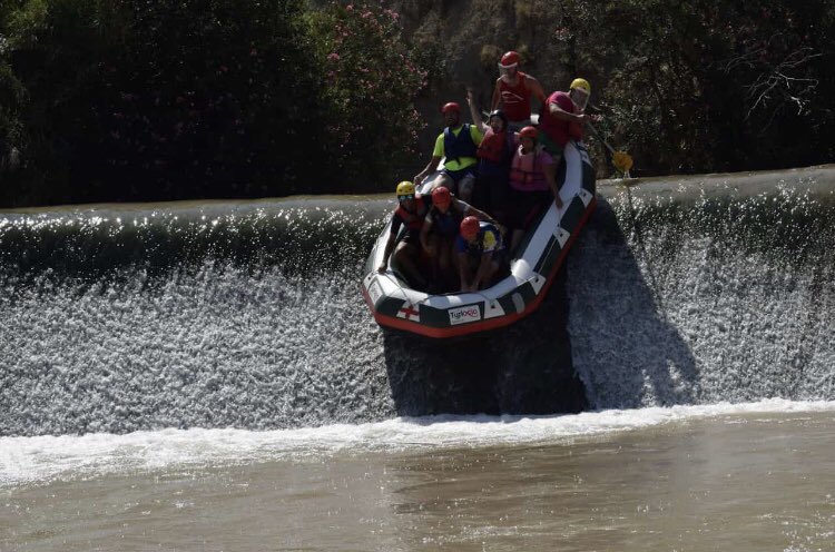 nakiojunior's tweet photo. Estupenda mañana hemos pasado en el descenso del río en Blanca. Diversión asegurada con estos grandes profesionales, gracias 👏🏻👏🏻@blancaturiocio @RaftingMurcia https://t.co/XV17V8fnSi