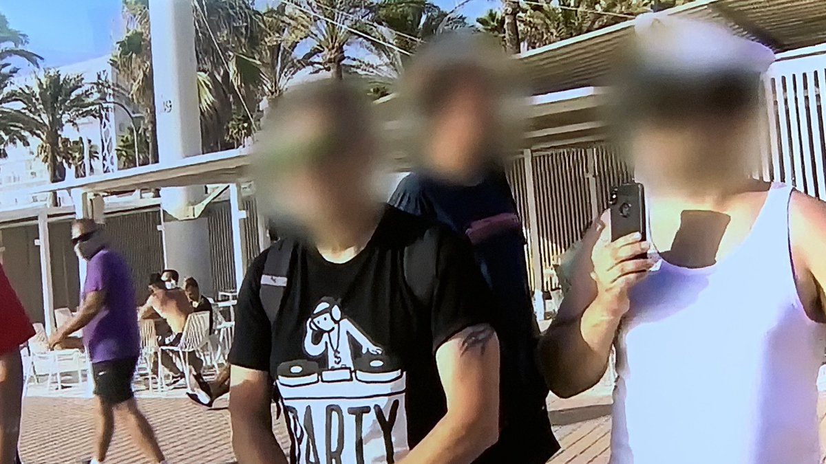 Nach der Ballermann-Schließung kippt auf Mallorca offenbar die Stimmung unter manchen Urlaubern.
Unsere Kollegin @Svenson1202 und ihr Team werden bei Dreharbeiten von deutschen Touristen bedrängt und bedroht. <a href="/aktuelle_stunde/">WDR Aktuelle Stunde</a>
