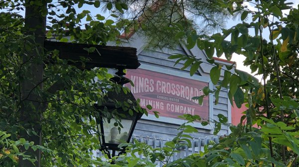 KingsIslandPR's tweet photo. In the middle of Rivertown lies an old mining company that has been abandoned, due to a mysterious creature that lurks in the area known as "The Beast." #KingsIsland https://t.co/tV2SrkwF3I