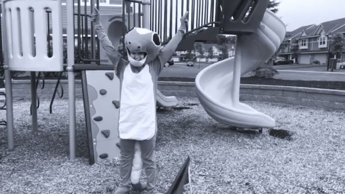 Could a Gecko survive on the moon? New video up NOW!!! youtu.be/AGkUzHCBmRY #STEM #science #astronomy #themoon 🌙