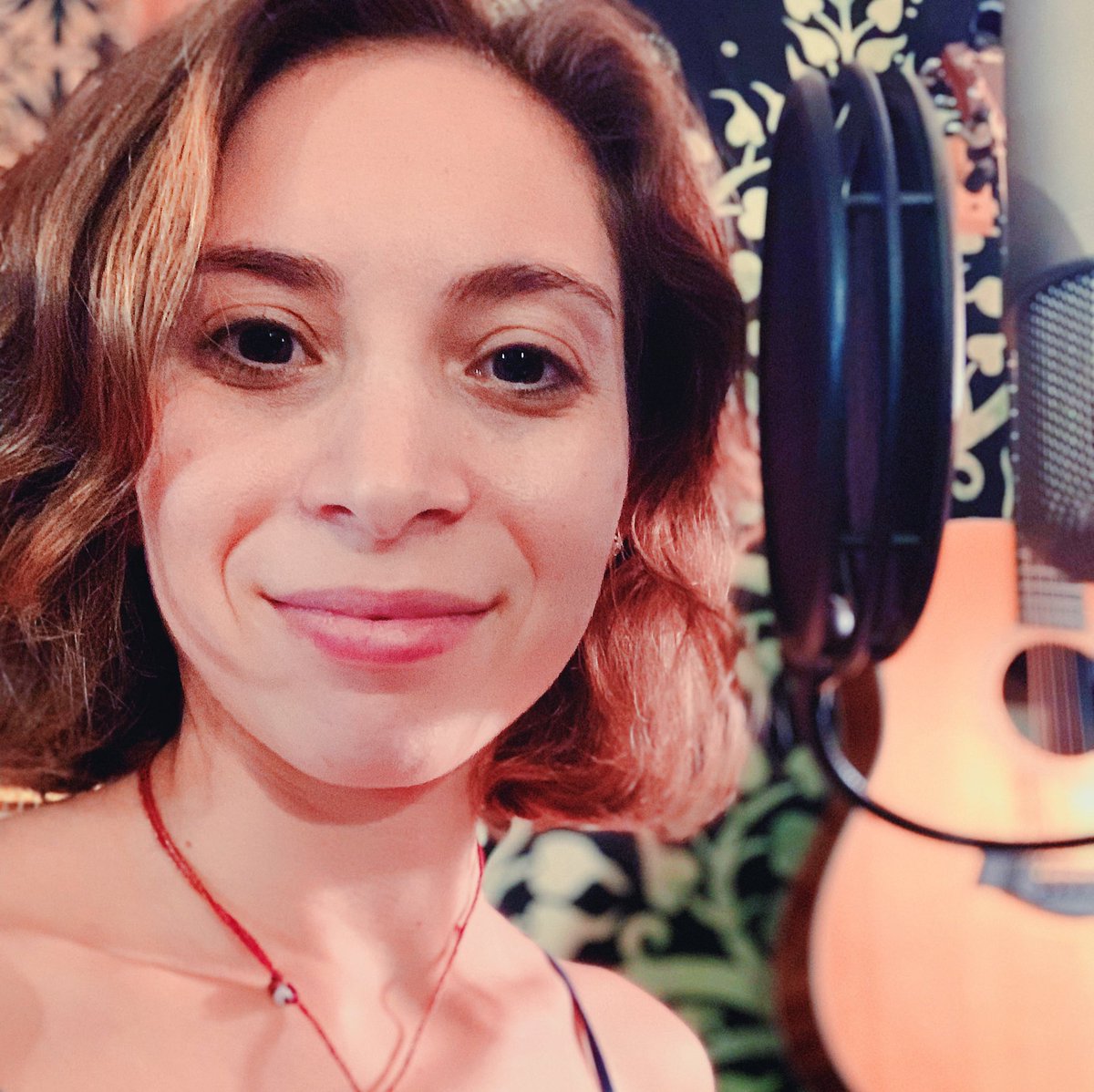 SarahLightman's tweet photo. I’m happy to report that Friday’s recording session was successful. It will be a little while longer till I’m singing regular sessions and doing more live streaming again, but I will get there. 🥳
#homestudio #stayinspired #notgivingup #dontgiveuponme #rodentk https://t.co/nCfhJb29BS