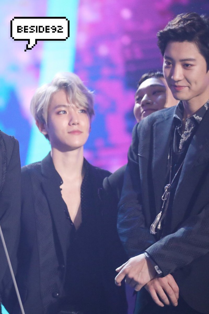 bearybyeol's tweet photo. look at chanbaek + jongdae 🥺🥺🥺 https://t.co/SEb0bw014I
