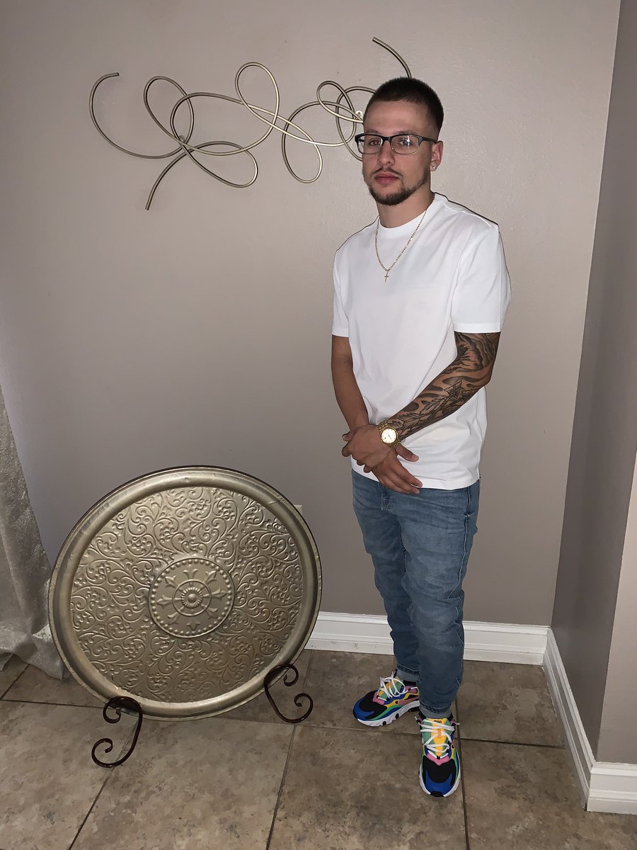 damoni1k's tweet photo. i want a long life, a legendary one https://t.co/Vu8cONgmol