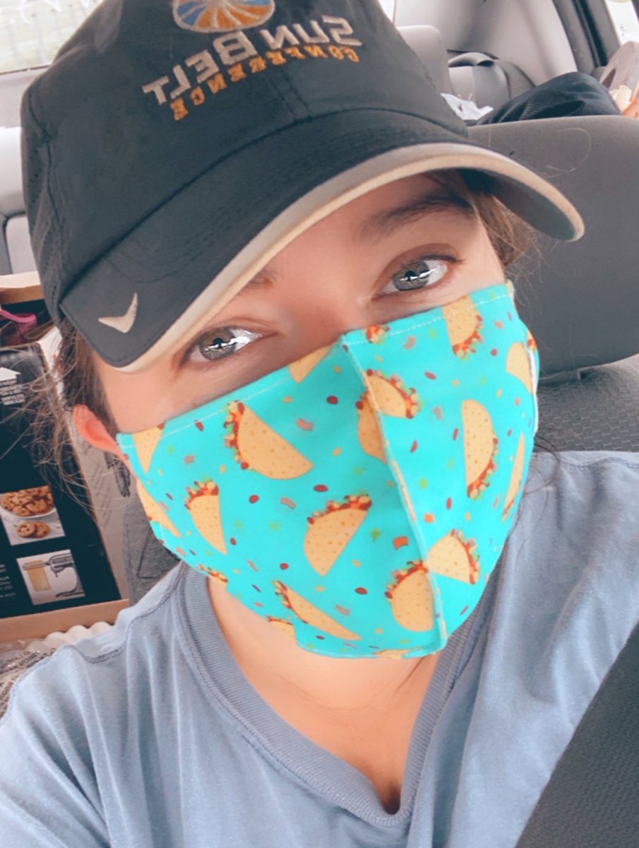 AlyssaKNewton's tweet image. Happy Sunday! Wear your mask 😊
#MaskUpMS #MaskUpAmerica