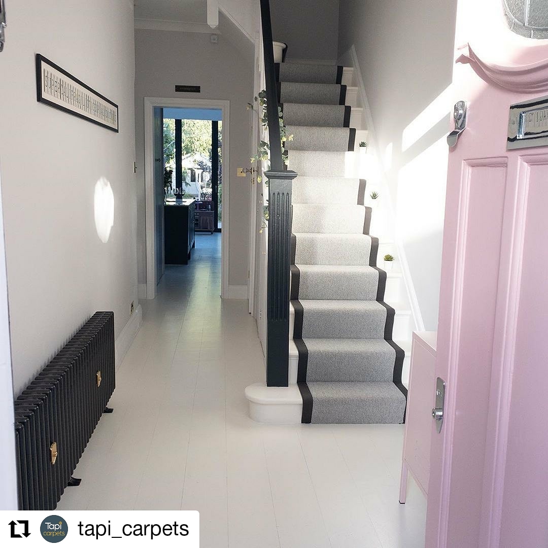 DrakehouseRP's tweet photo. Come on in. We have one word for these stair runners featuring @tapi_carpets Mackay carpet in Iceberg Cobble... divine.
📷 @cloud_colours 😍
#tapicarpets #homeinspo #hallway #hallwayinspo #homedecor #sheffield #drakehouseretailpark https://t.co/GBfAcZ52JJ