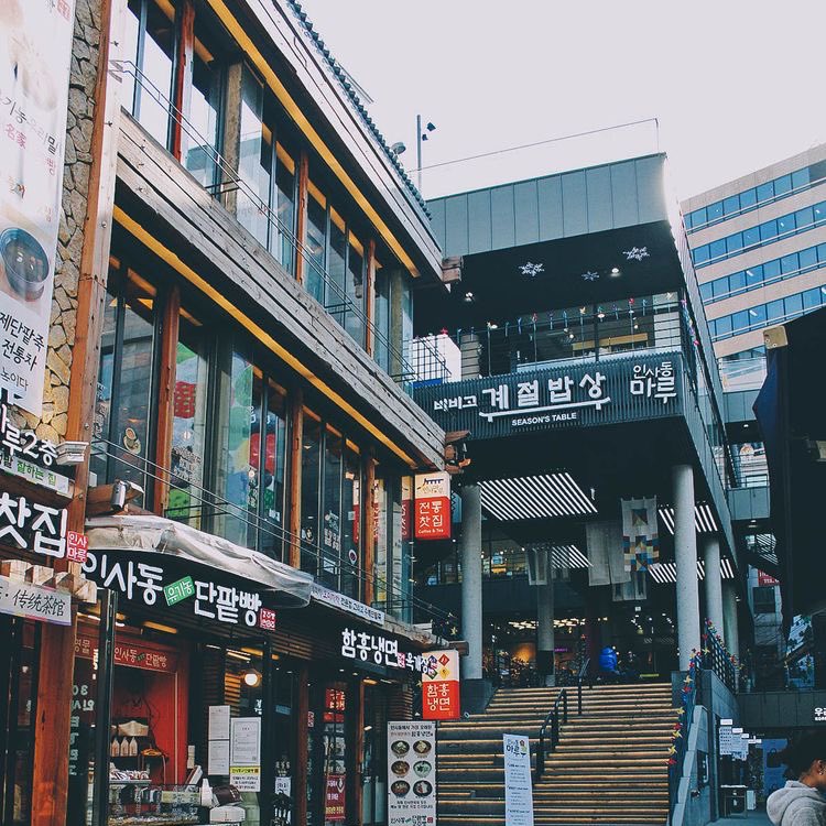 everyddaeng's tweet photo. O que acharam do capítulo novo? 
Já pediram desculpas ao ddaeng? hahaha 

https://t.co/pABOqCIp4q https://t.co/jNOXTUaVyL