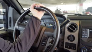 finechvna_'s tweet photo. if he turns the wheel like this... you can have him https://t.co/653BFrFwtu