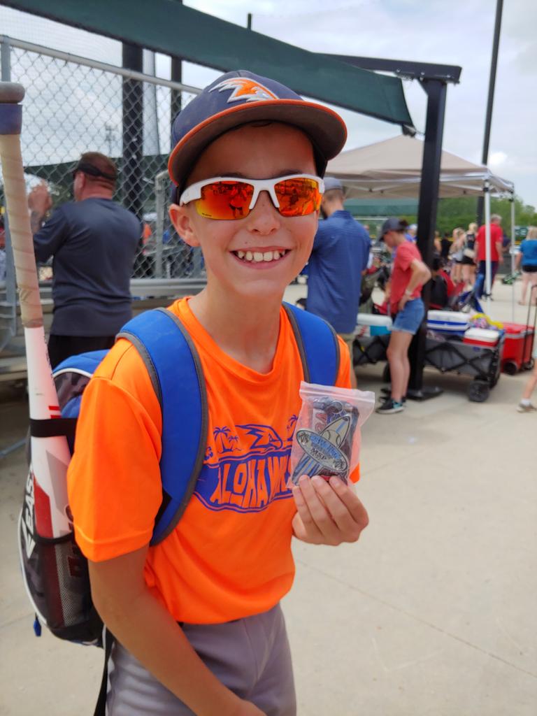 joethoendel's tweet photo. Love Award! @HawaiianHitfest #HawaiianHitfest2020 #hawks11AA https://t.co/FmzpvOfSWd