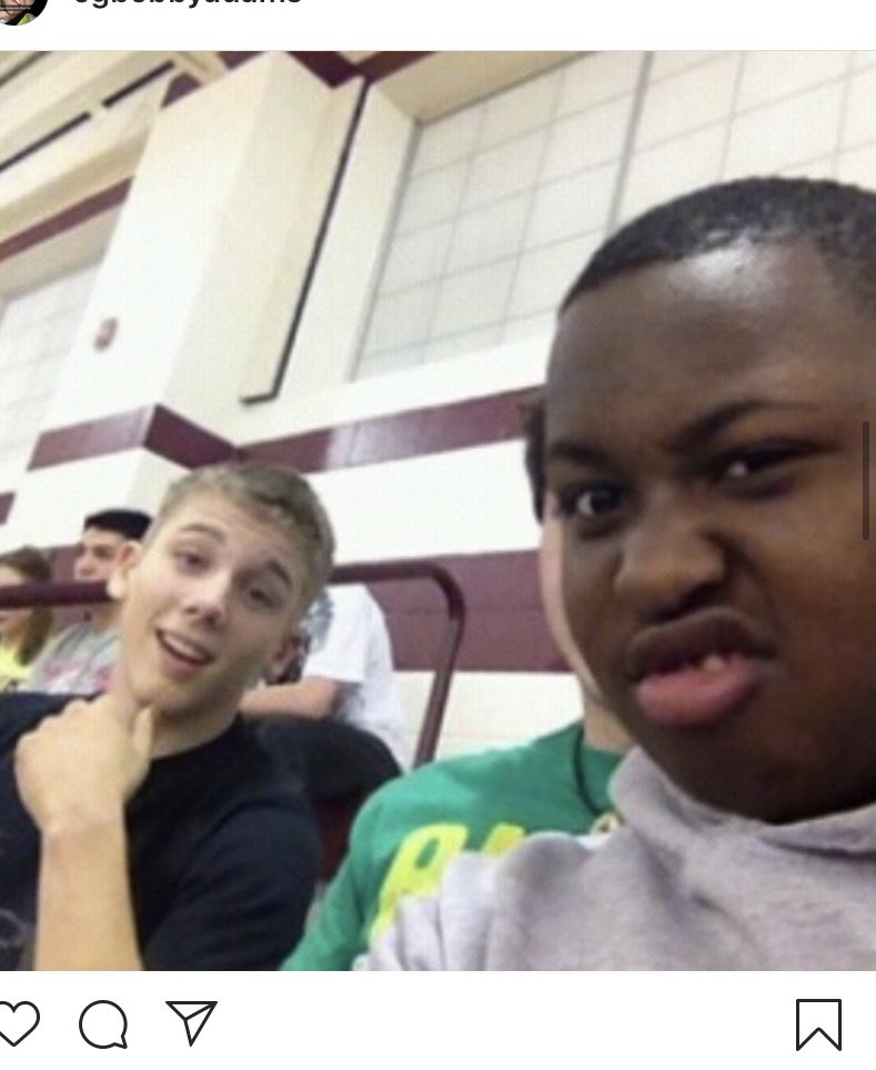 AmoryBell's tweet photo. Man bro when I got that news I just broke down you was my brother you always had my back even if I was right or wrong you was the first person told me I was going to make it out we just talked the other day but I know you looking down smiling at me I love you forever brother ❤️ https://t.co/ETlakDz6cG