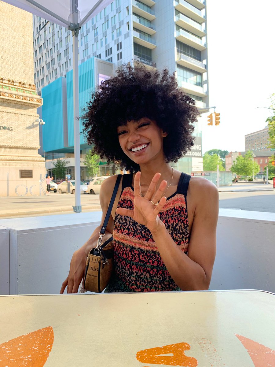 realcanye's tweet photo. Stay cheesin https://t.co/FtaVq6Yqof