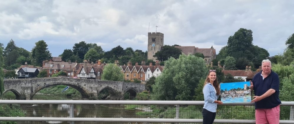 Andrew__Kennedy's tweet photo. Delighted today to buy local artist Rachel Parris' original painting of Aylesford Village. For me, this is the finest view in Kent, and in my @TMBC_Kent council ward, too. Take a look at her work at https://t.co/zdG8TsuN37 https://t.co/SU3T5DuVV2