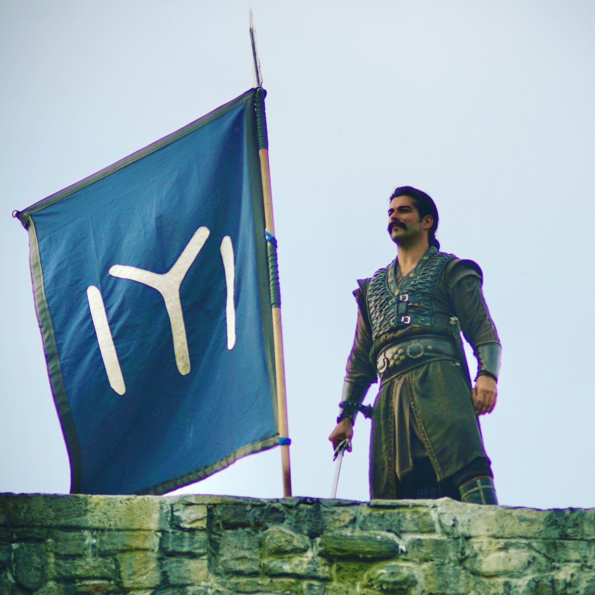 BurakOzcivitar's tweet photo. انضمام كل من #TamerYiğit و  #CüneytArkın و #ermancihan لمسلسل المؤسس عثمان في موسمه الثاني .

#KuruluşOsman | #buraközçivit https://t.co/Gf3B8pzlWY