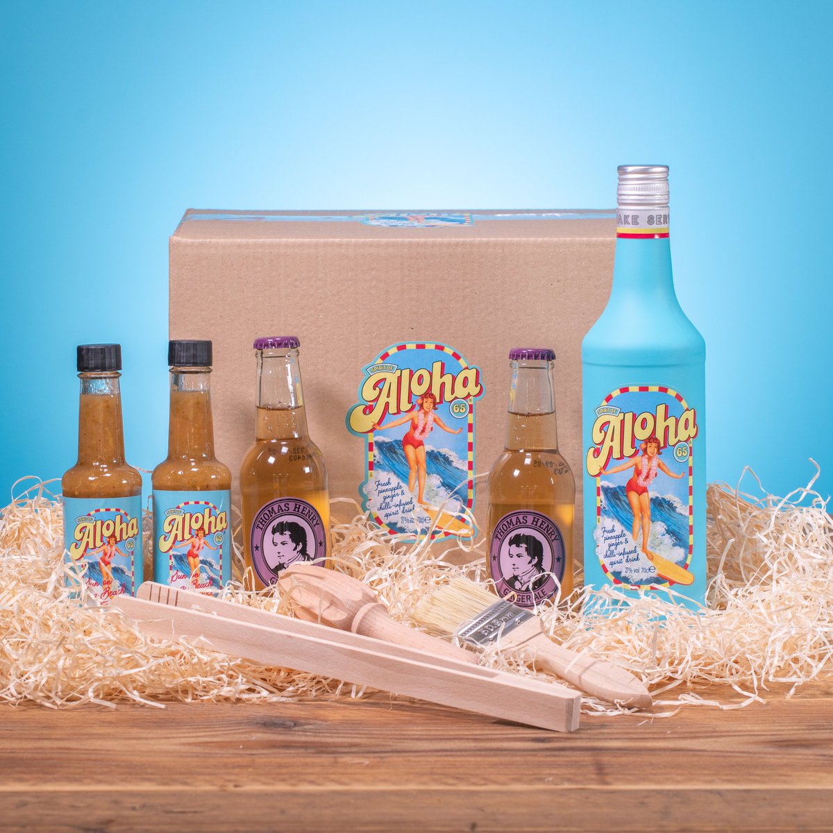 tikichris's tweet photo. #RTtoWin an #Aloha65 #BBQ Gift Box with #booze, #hotsauce and more, compliments of @tikichris: https://t.co/T4lfb1FYQh… #WinAloha65 #Alohasixtyfive #Spiritofaloha #Cocktails #Pineapple #BBQlife #BBQtime #BBQsauce https://t.co/fXEkQwaa3P