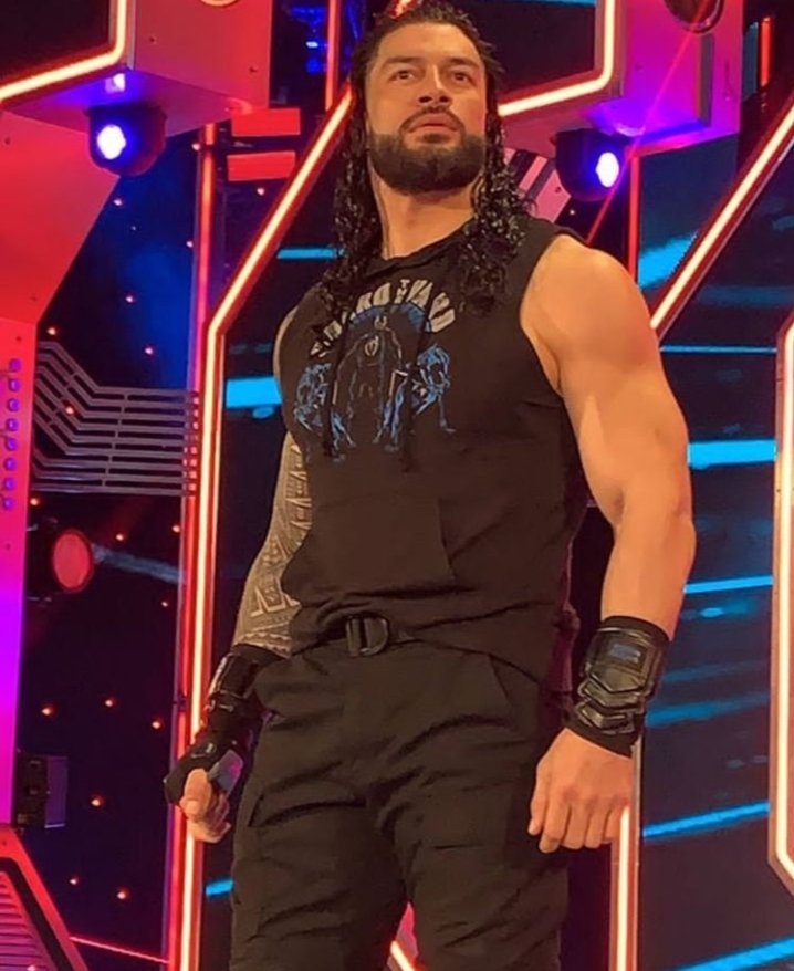 Ahhyezzir's tweet photo. Everything you did make us proud, I learned so much from you thank you for helping me to be a better person You have influenced my life in such a positive way, words cannot express my appreciation. You're truly an inspiration #ThankYou for everything #MyOnlyHero @WWERomanReigns https://t.co/BiZhxzyxBj