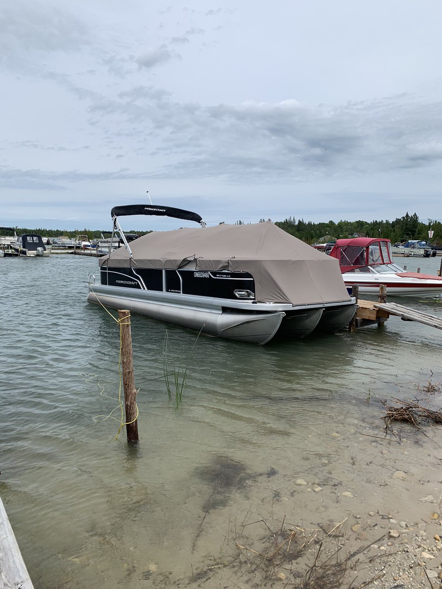 KenNaves's tweet photo. Little bit of water. #oliphant #marina https://t.co/b76YVLA1Bv