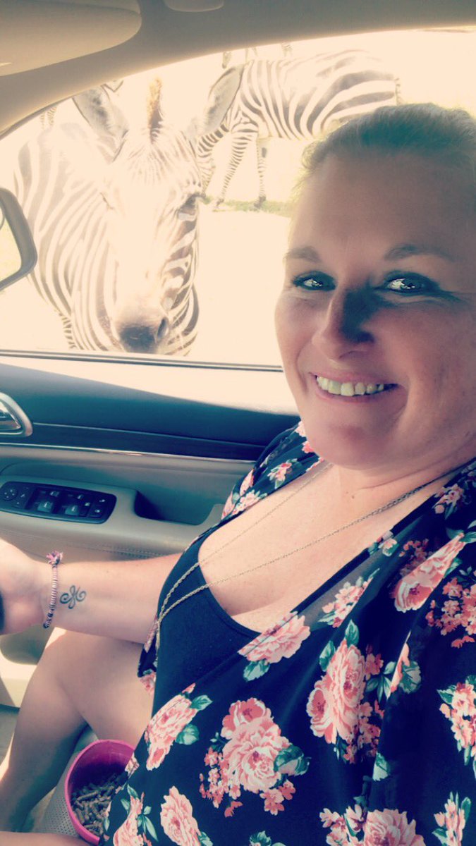 candaceinclass's tweet photo. How’s this for an Animal Selfie? We had a blast at the Grapeland Animal Safari. #USESummer #StallionsDeserveIt https://t.co/alHDAJK16Y
